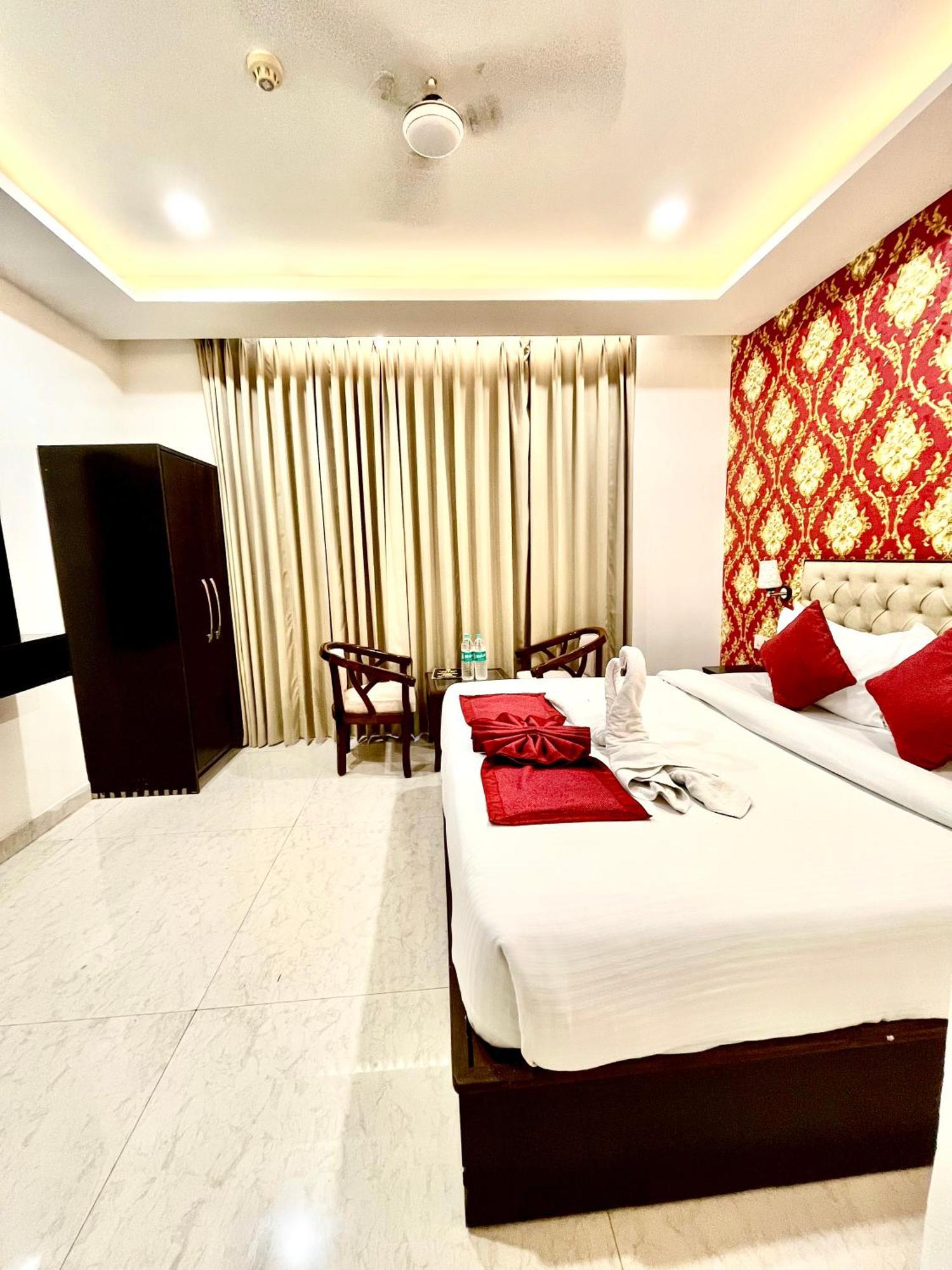 Hotel Northview Park By Lycoris !! Top Rated & Most Awarded Property In Tricity Zirakpur Экстерьер фото