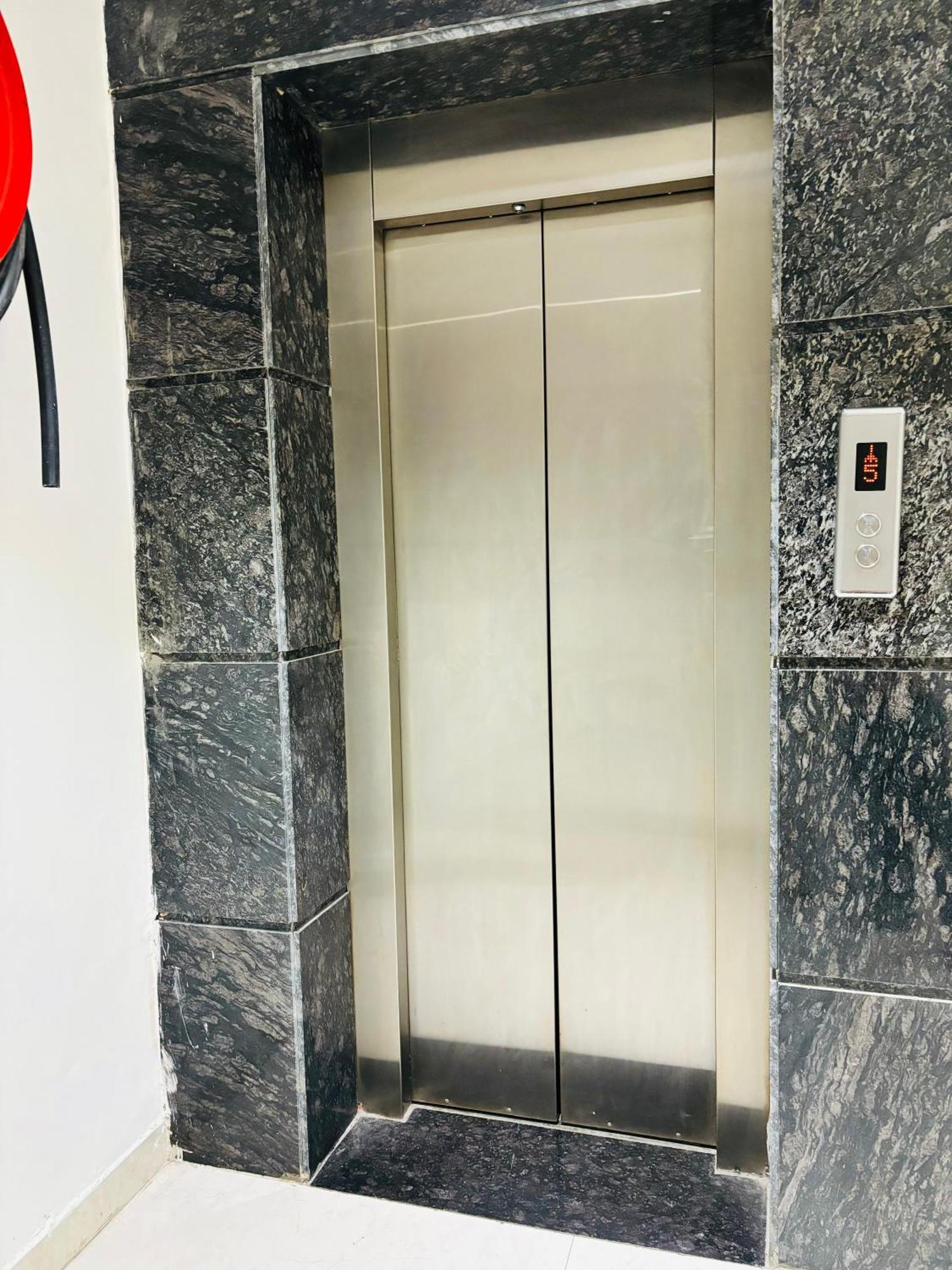 Hotel Northview Park By Lycoris !! Top Rated & Most Awarded Property In Tricity Zirakpur Экстерьер фото