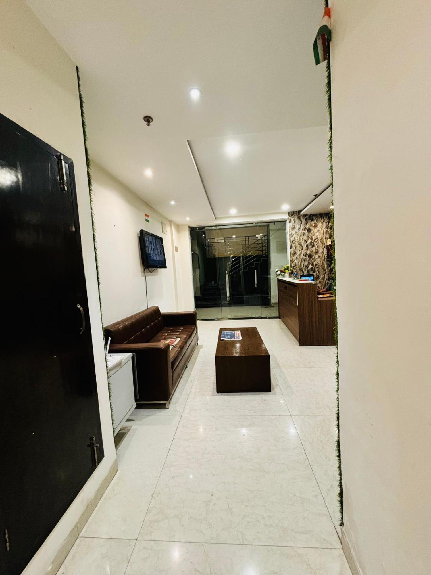 Hotel Northview Park By Lycoris !! Top Rated & Most Awarded Property In Tricity Zirakpur Экстерьер фото