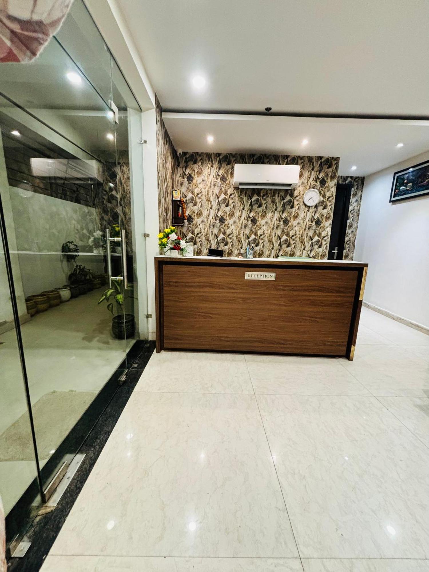 Hotel Northview Park By Lycoris !! Top Rated & Most Awarded Property In Tricity Zirakpur Экстерьер фото
